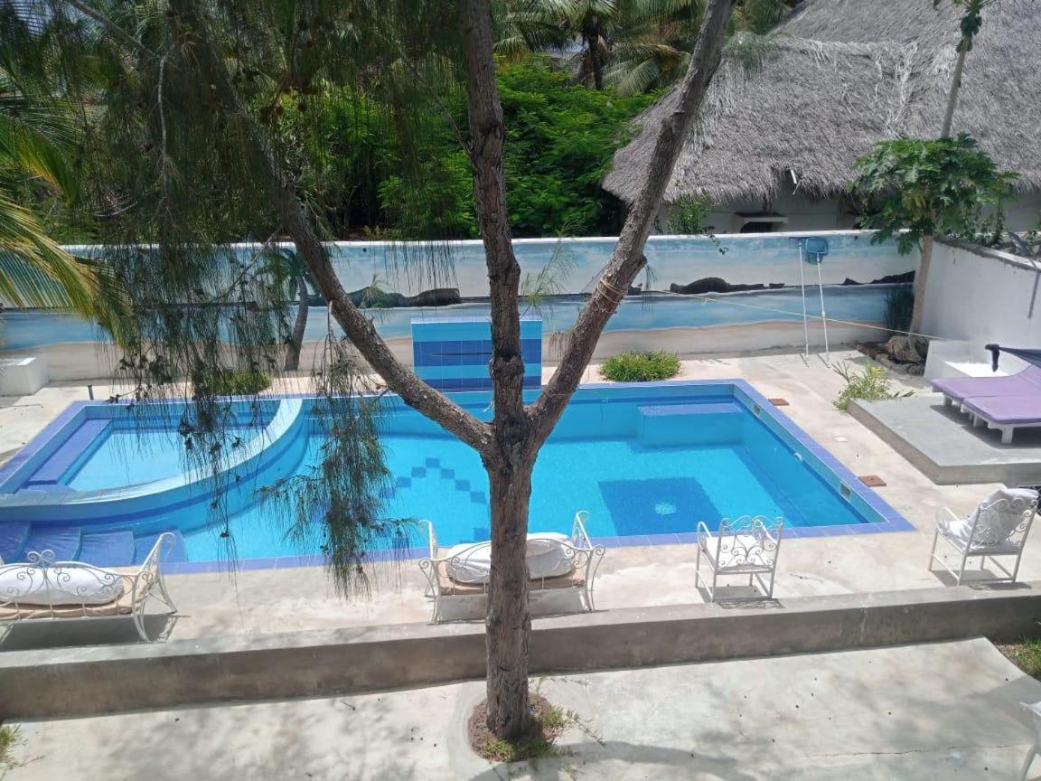 Appartement Nyumba Tulivu à Watamu Extérieur photo