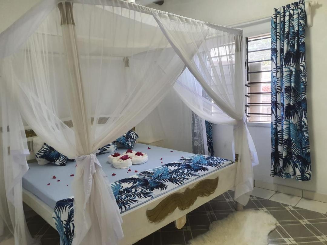 Appartement Nyumba Tulivu à Watamu Extérieur photo