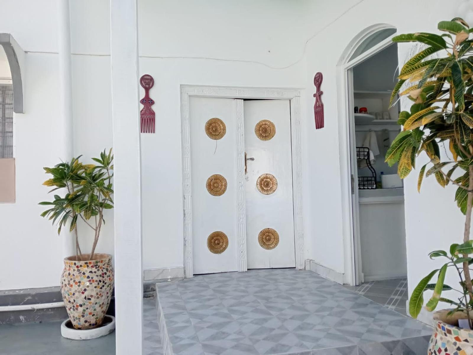 Appartement Nyumba Tulivu à Watamu Extérieur photo