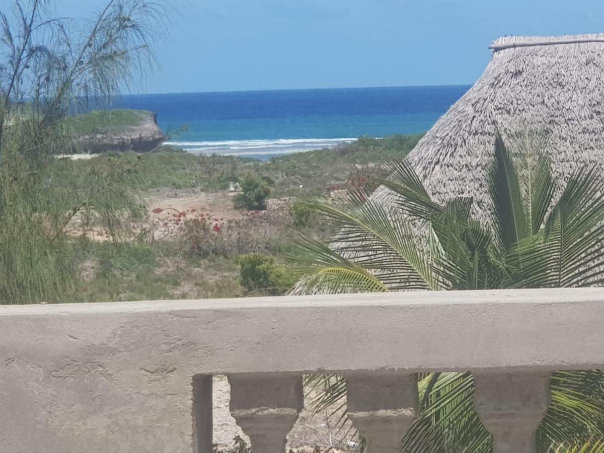 Appartement Nyumba Tulivu à Watamu Extérieur photo